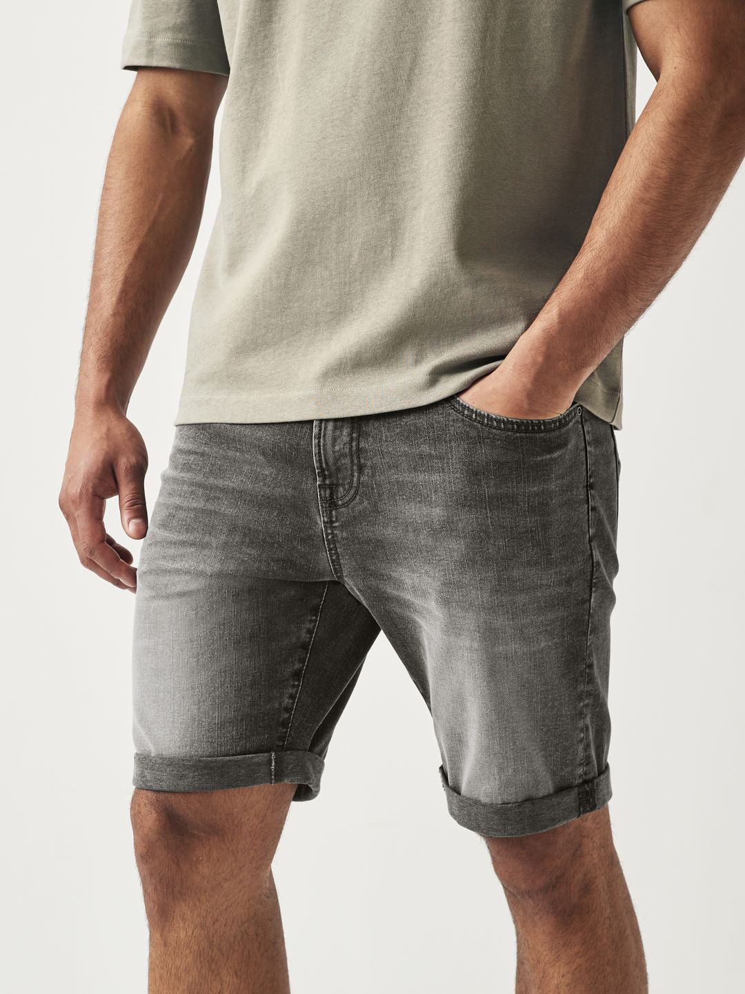 

NEXT Men Slim Fit Denim Shorts, Grey