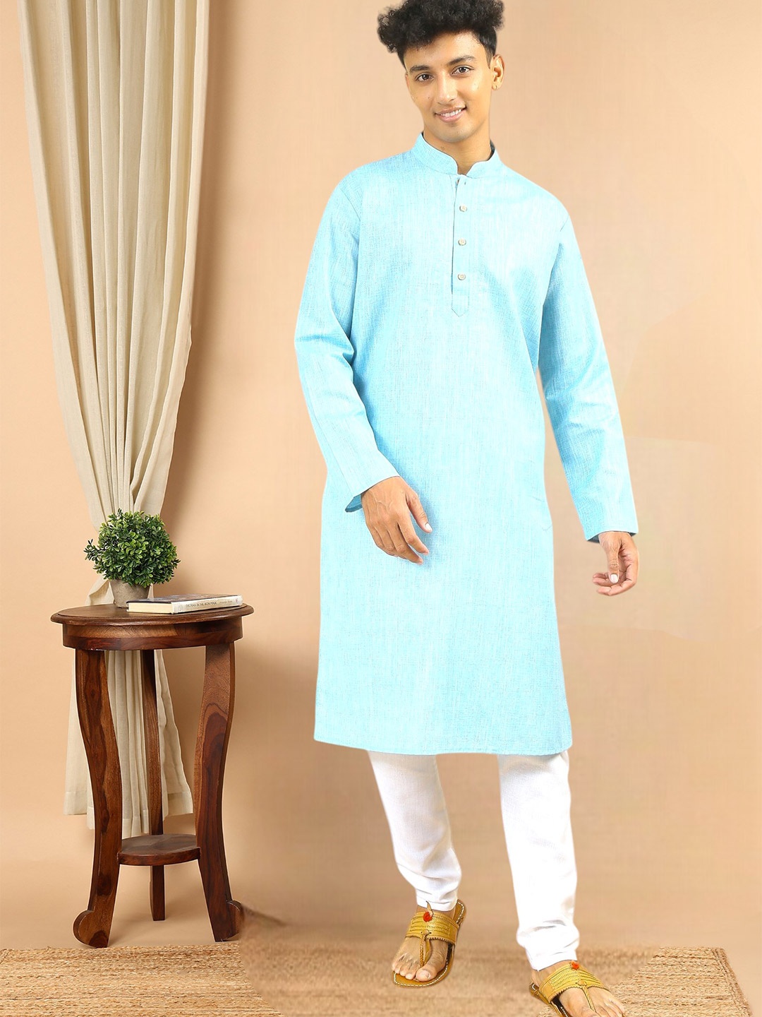 

TATTVA Mandarin Collar Regular Kurta with Pyjamas, Blue