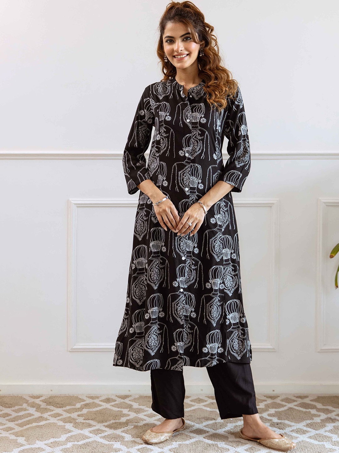 

KALINI Ethnic Motifs Printed Mandarin Collar Panelled A-Line Kurta with Trousers, Black