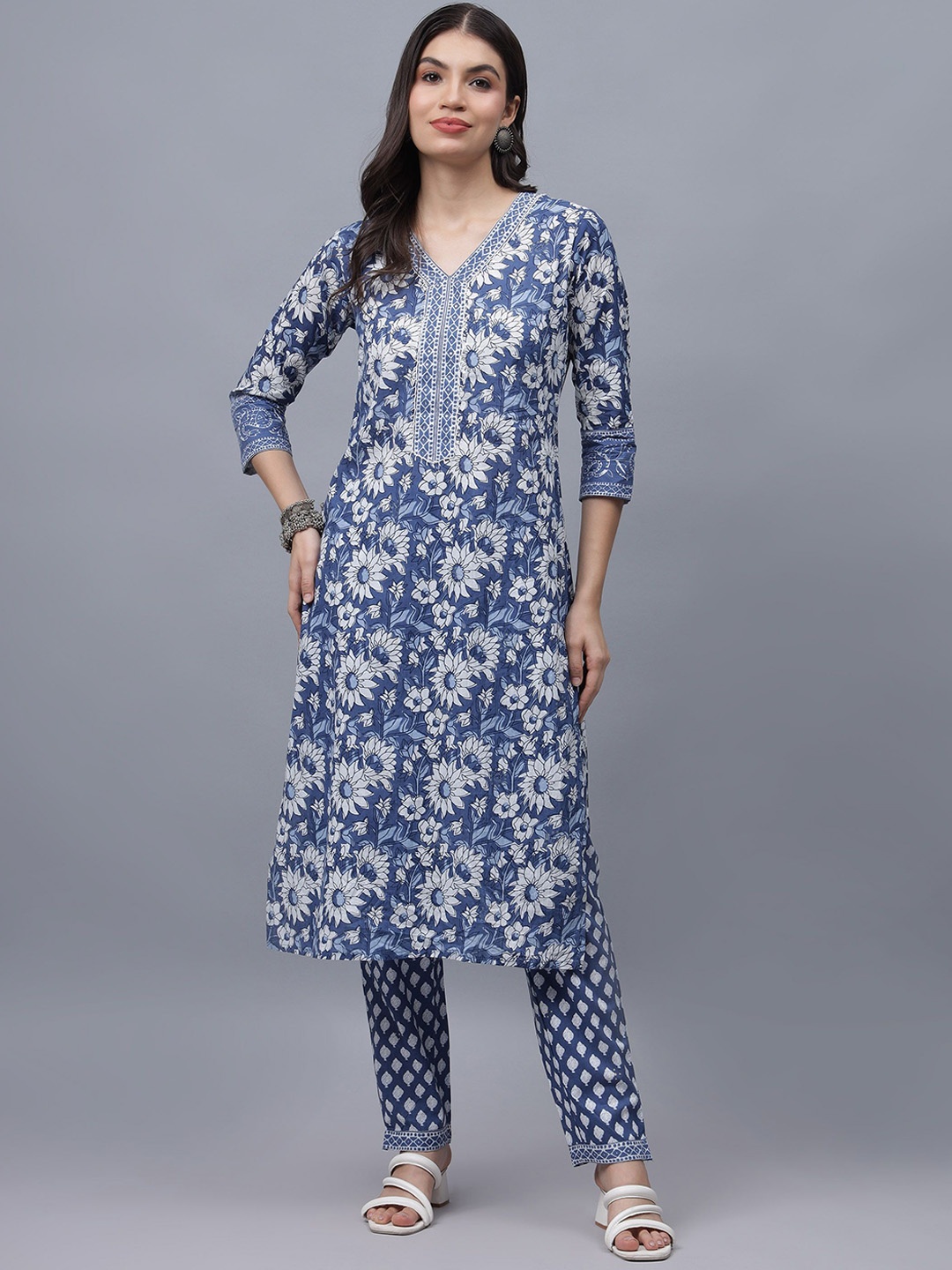 

ADAA JAIPUR Floral Printed Sequinned Pure Cotton Straight Kurta with Trousers & Dupatta, Blue