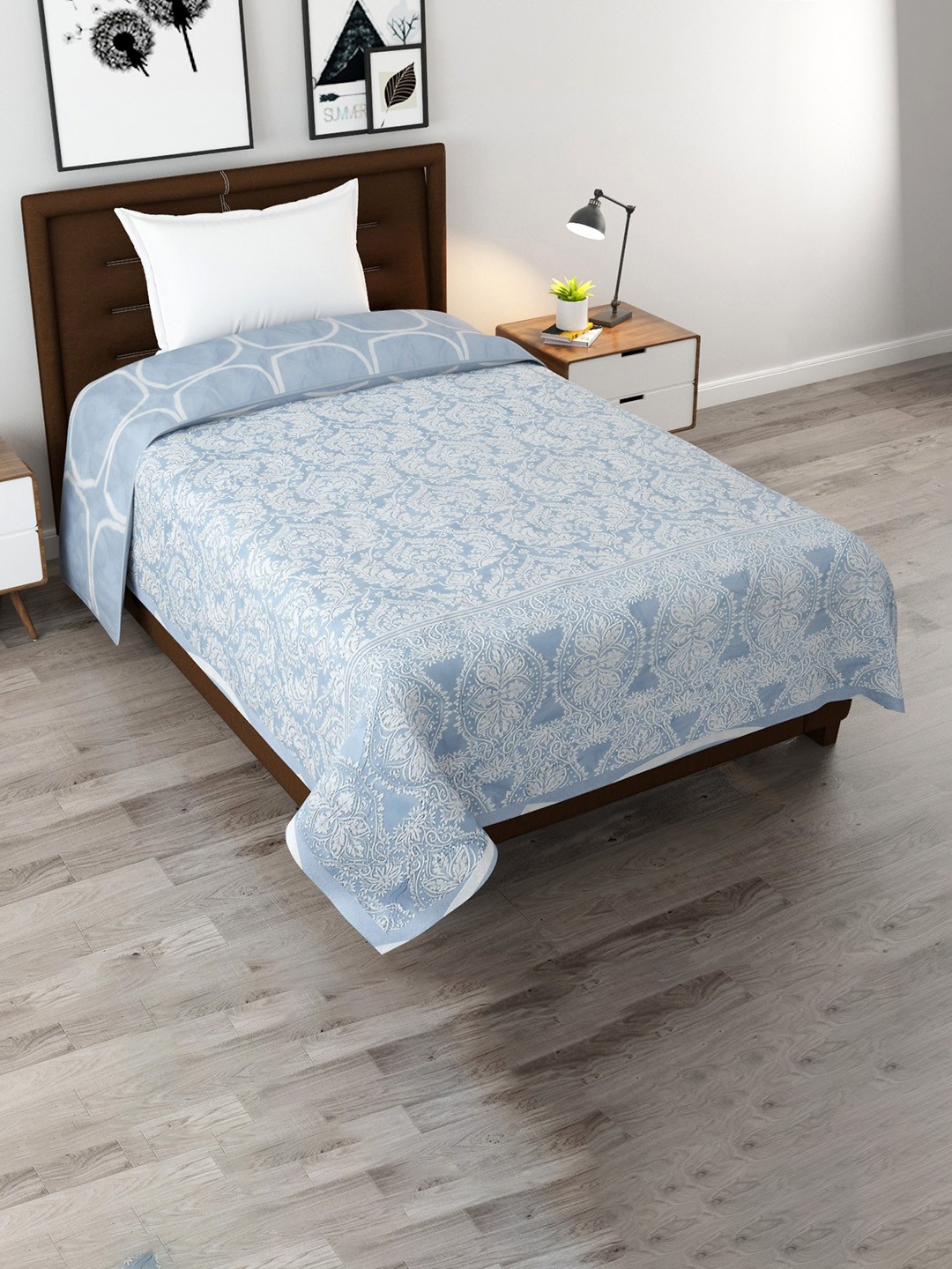 

Florida Kian Blue & White Floral Printed Microfiber Reversible Single Bed Comforter