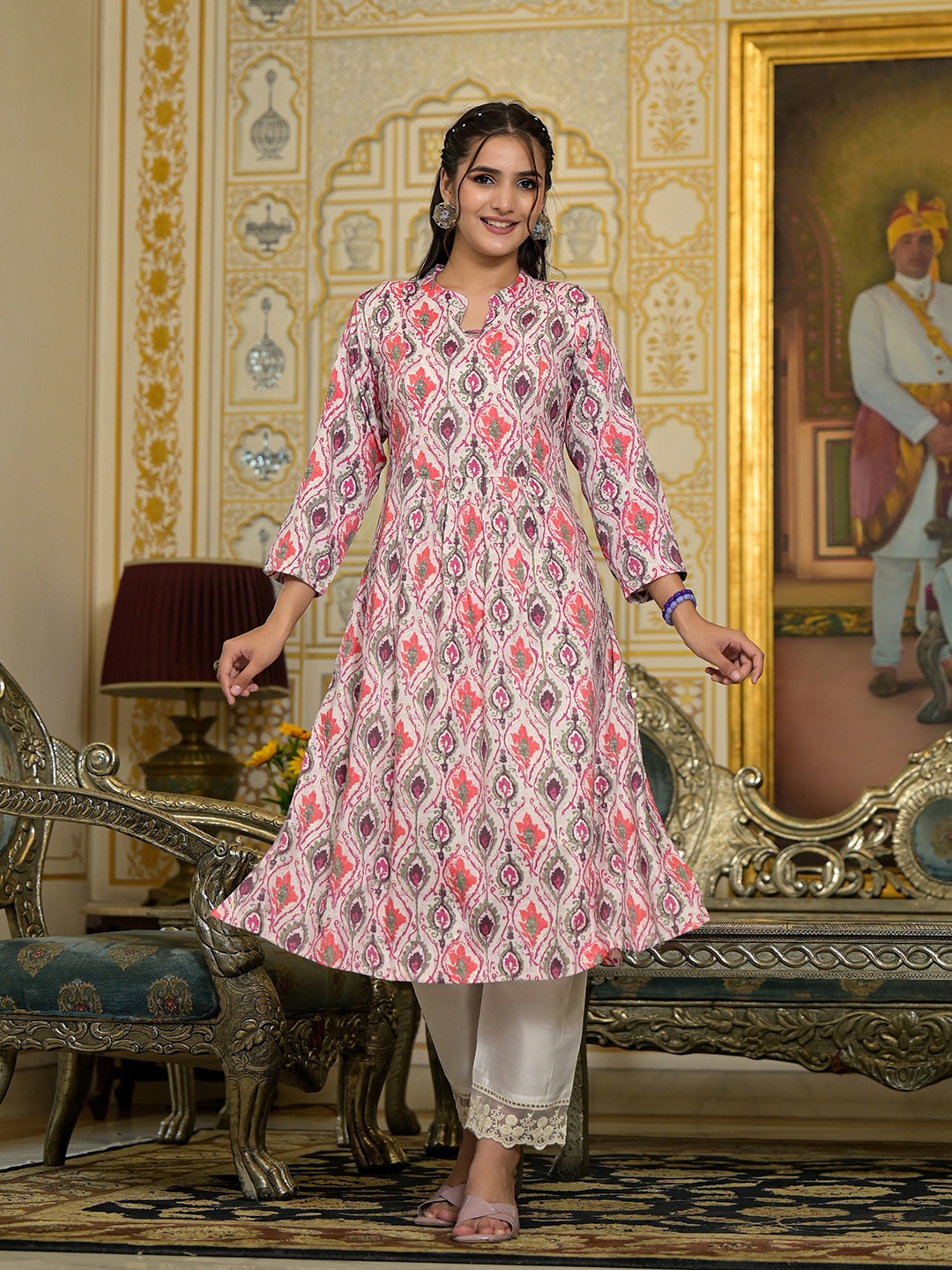 

Varanga Women Ethnic Motifs Printed Pure Cotton Anarkali Kurta, Off white