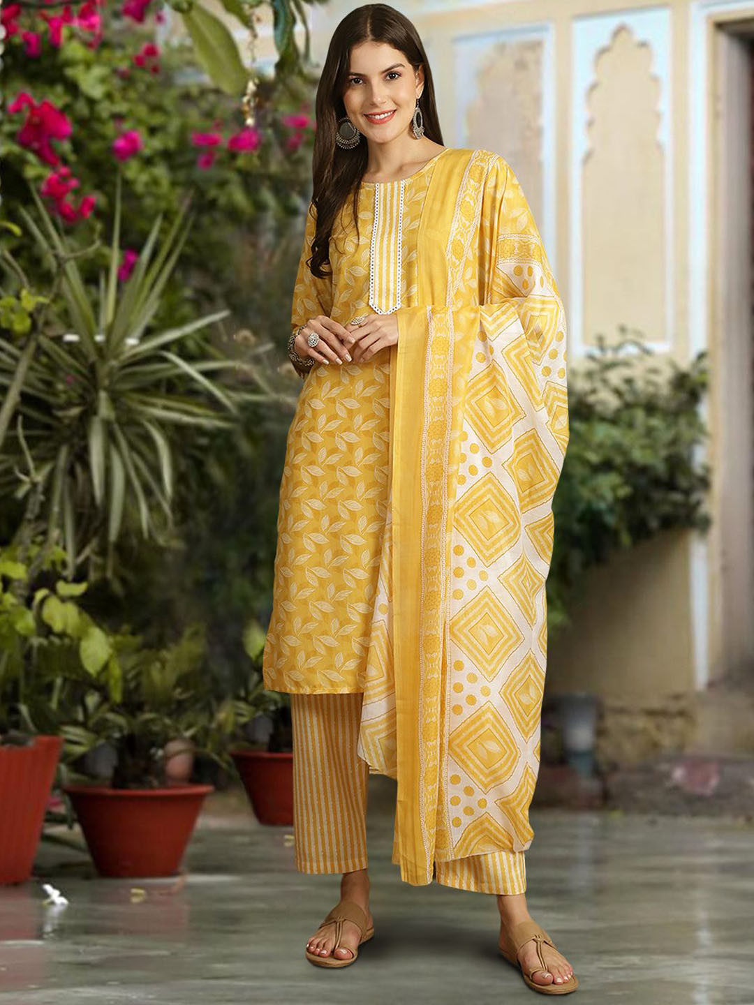 

Ethnic basket Floral Printed Pure Cotton Straight Kurta With Trousers & Dupatta, Yellow