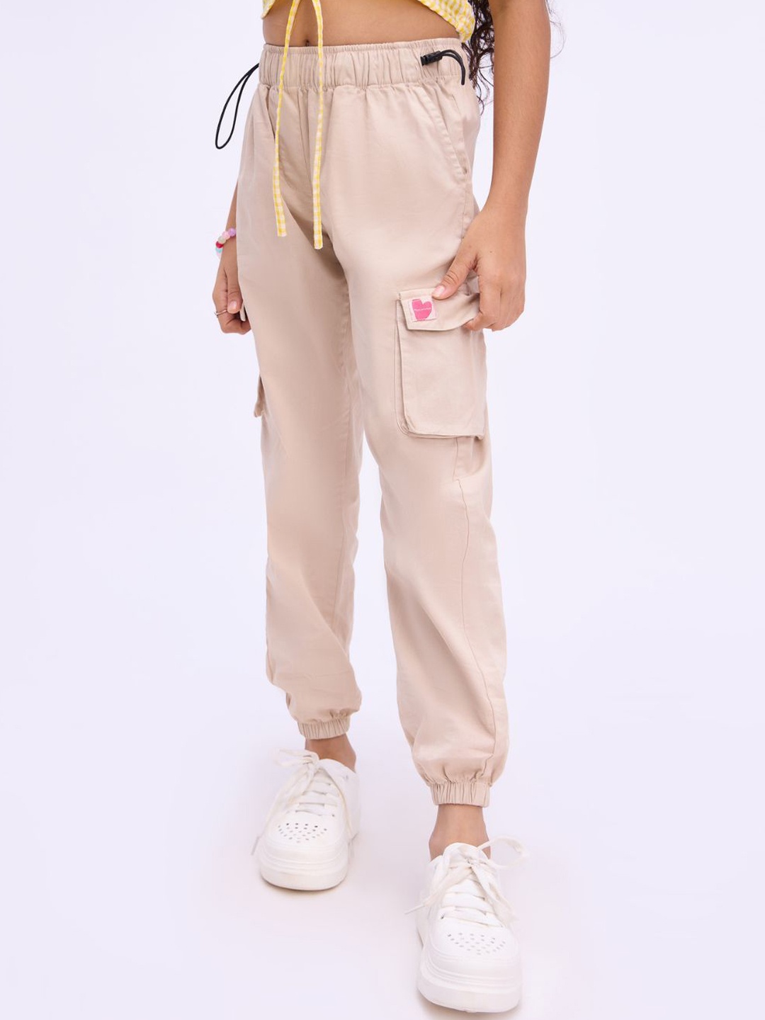 

Bombay High Girls Relaxed Regular Fit Joggers, Beige