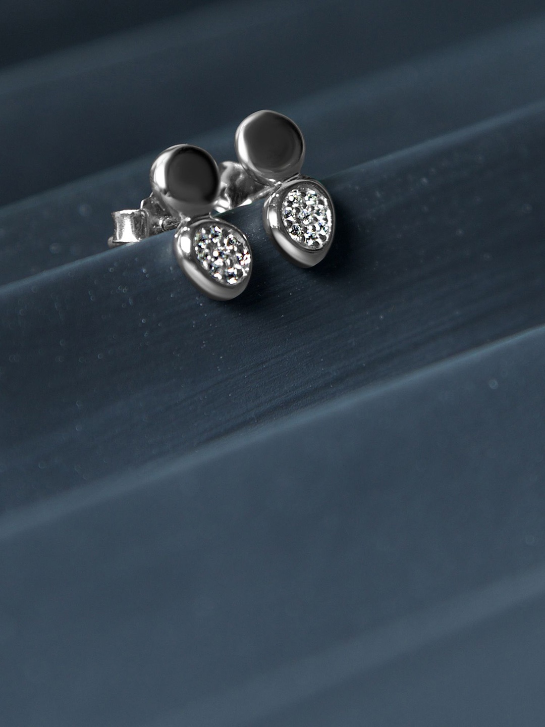 

VELVET IMPERIAL 925 Sterling Silver Contemporary Studs