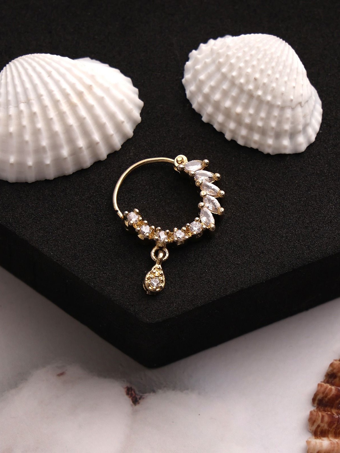 

Mali Fionna Gold-Plated Cubic Zirconia Septum Nosepin
