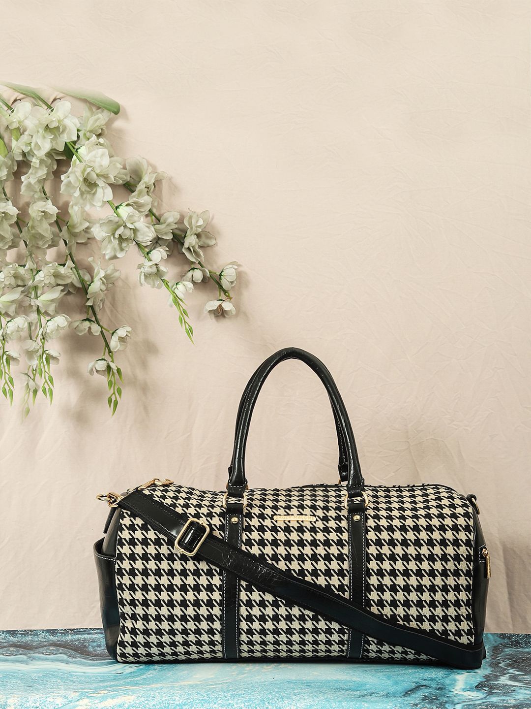 

Bagsy Malone Printed Large Stylish & Spacious Duffel Bag, Cream