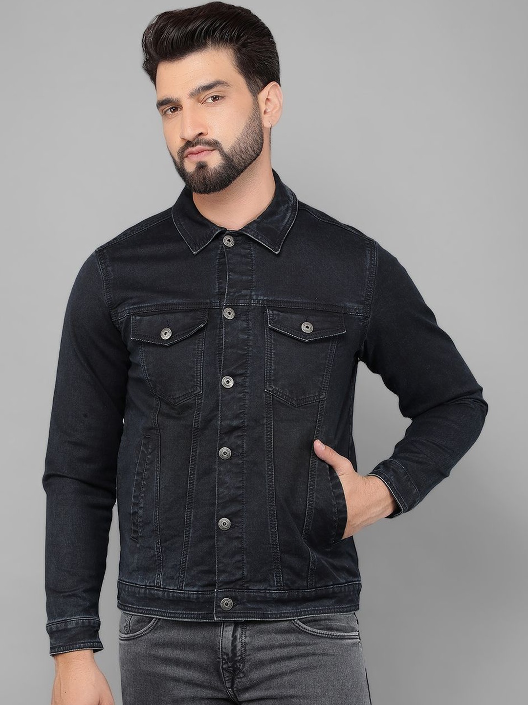 

Canary London Men Washed Colourblocked Denim Jacket with Patchwork, Blue