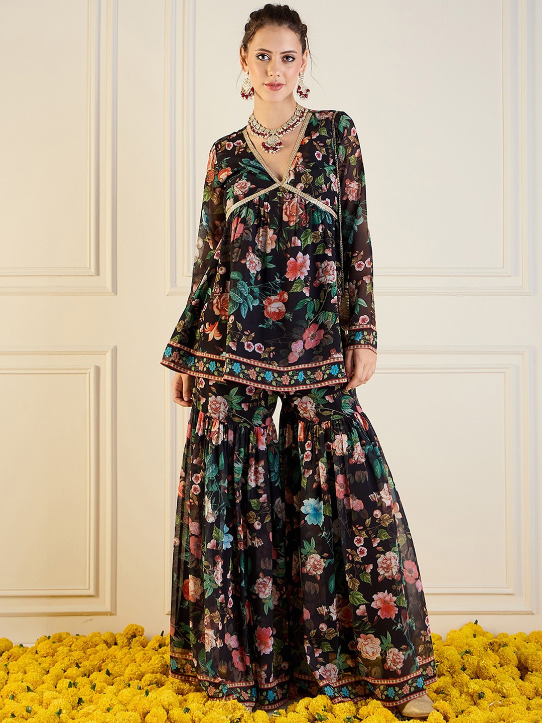 

Shae by SASSAFRAS Floral Printed Top & Sharara, Black