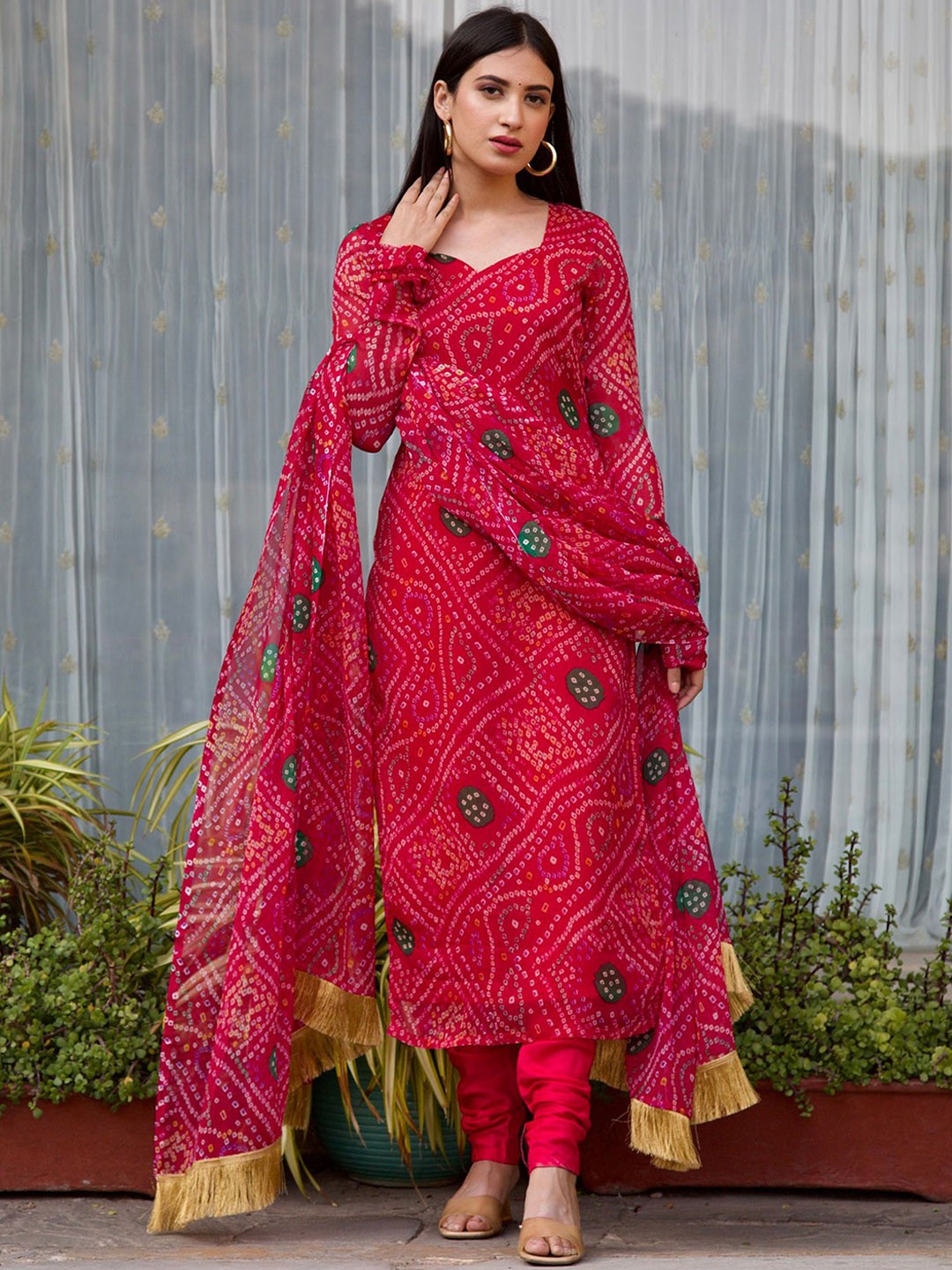 

KALINI Bandhani Printed Sweetheart Neck Regular Kurta With Trousers & Dupatta, Pink