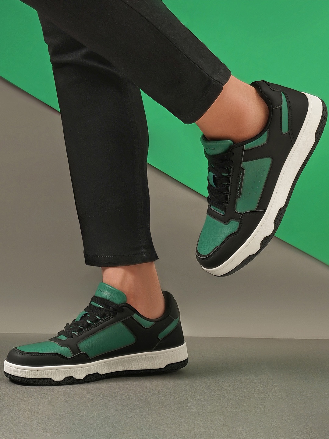 

Flying Machine Men Lace-Ups Colourblocked PU Sneakers, Green