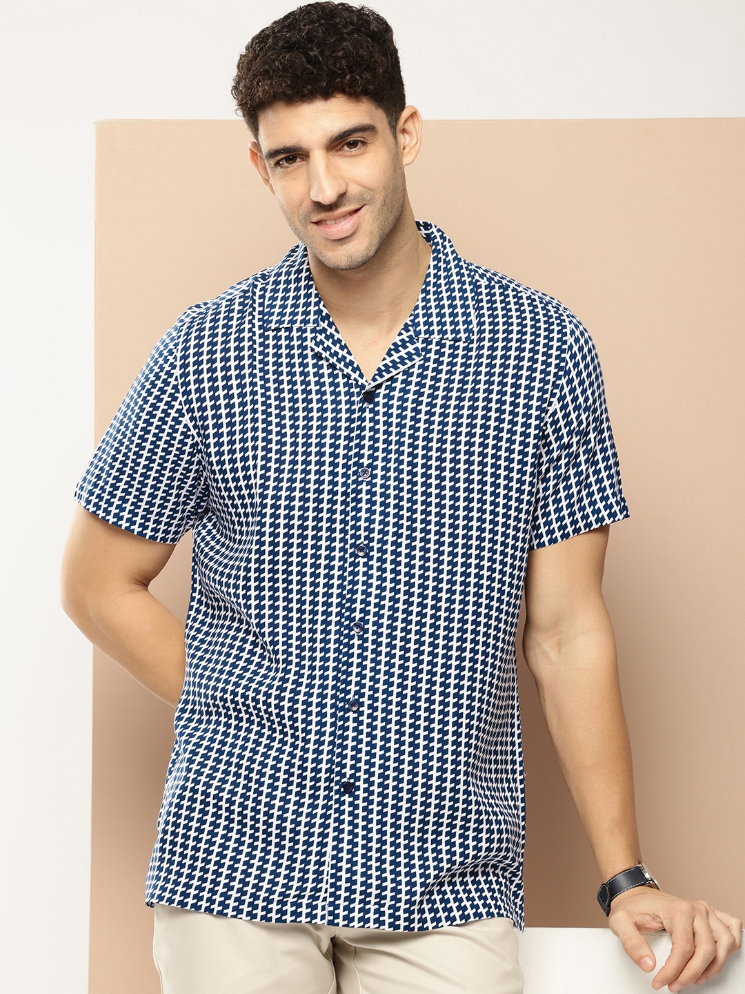 

INVICTUS Men Original Slim Fit Opaque Printed Casual Shirt, Navy blue