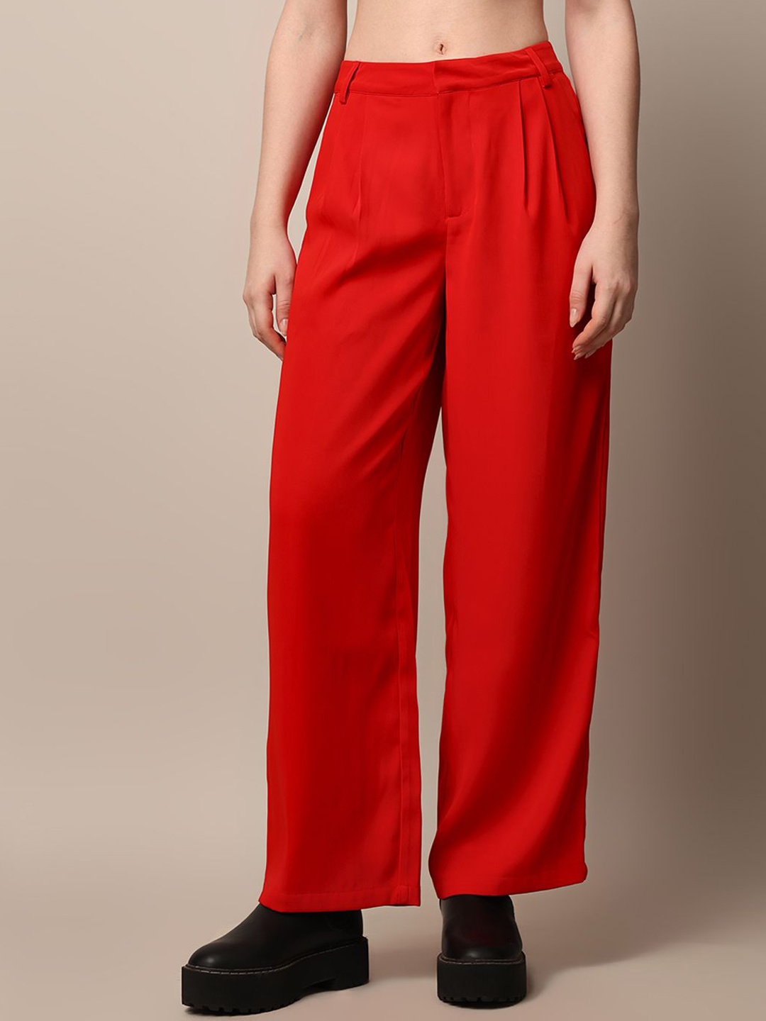 

ONLY Women Loose Fit High-Rise Pleated Trousers, Red