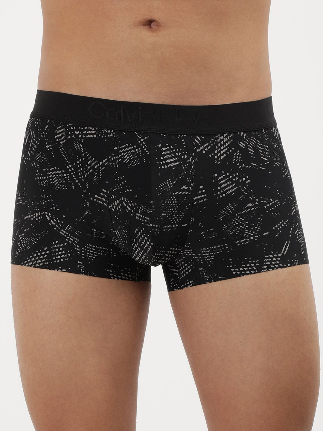 

Calvin Klein Men Printed Trunk -NB4061O1B, Black