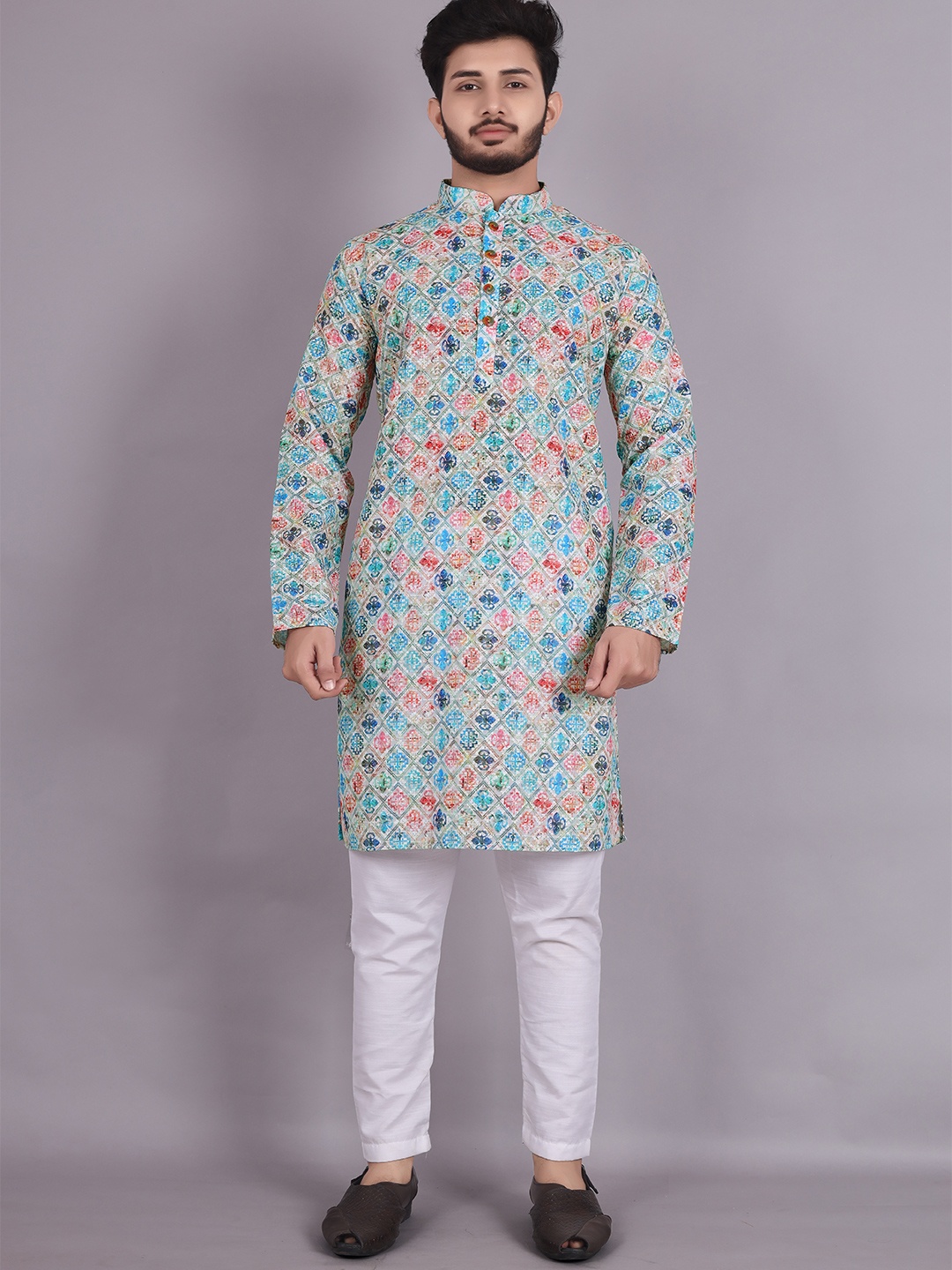 

BAESD Ethnic Motifs Embroidered Sequinned Mandarin Collar Straight Kurta, White