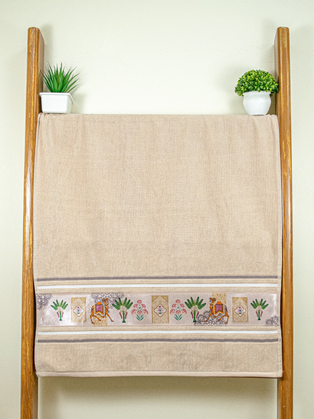 

RANGOLI Beige & Green Printed Cotton 460 GSM Bath Towel