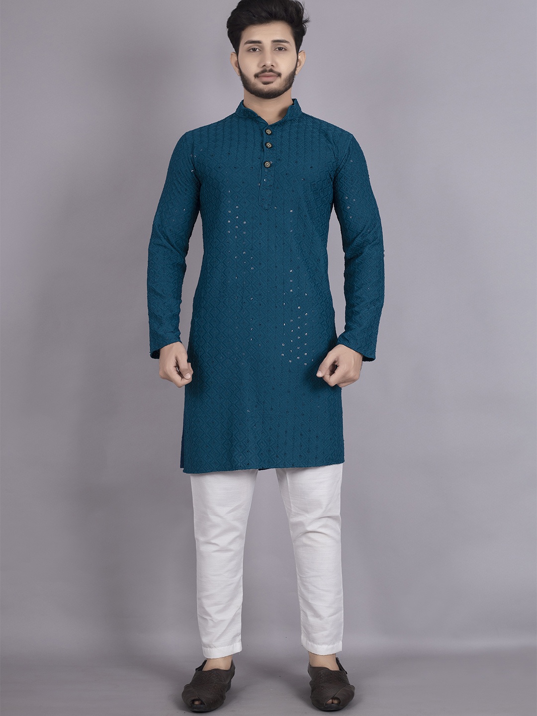 

BAESD Geometric Embroidered Sequinned Mandarin Collar Straight Kurta, Teal