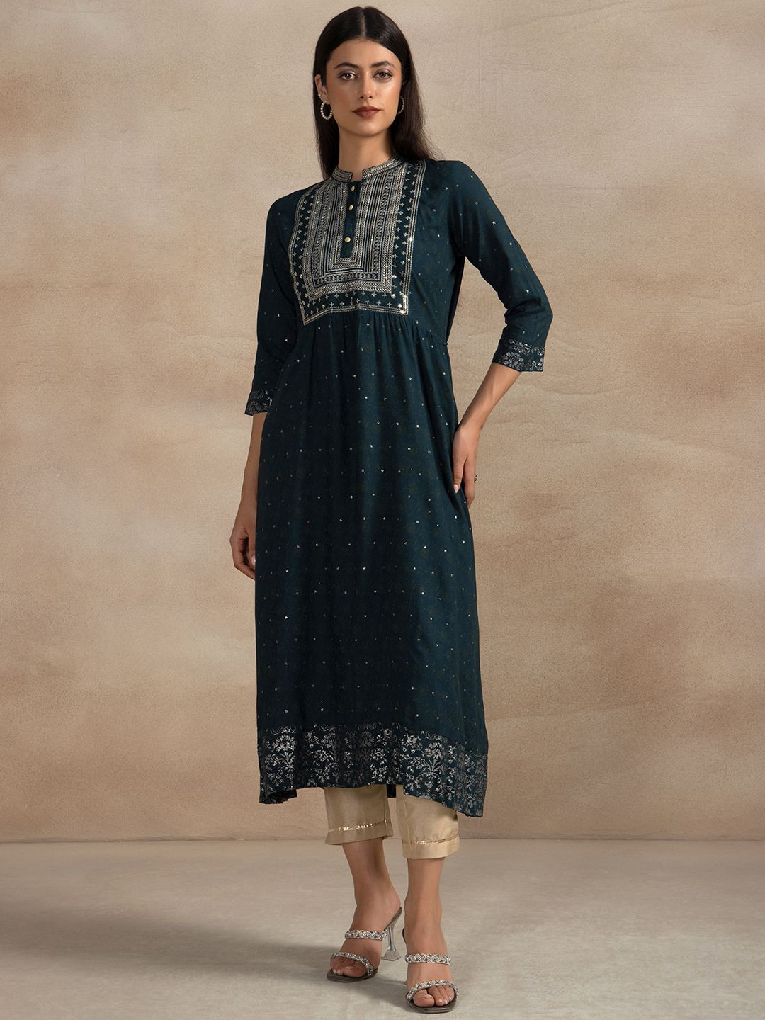 

Rang by Indya Floral Printed Mandarin Collar Sequins Pure Cotton A-Line Kurta, Green