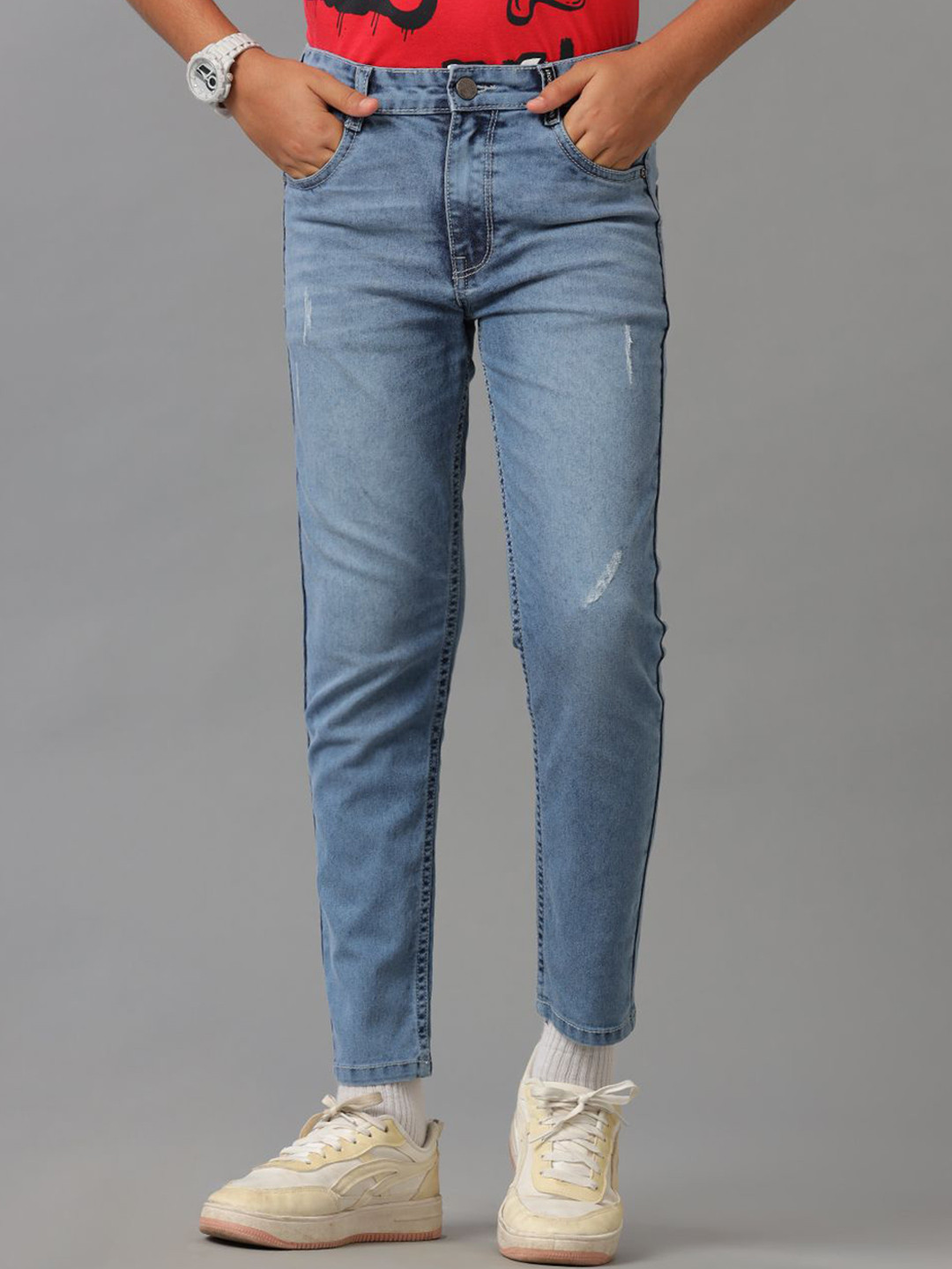 

UNDER FOURTEEN ONLY Boys Mid-Rise Slim Fit Low Distress Light Fade Jeans, Blue
