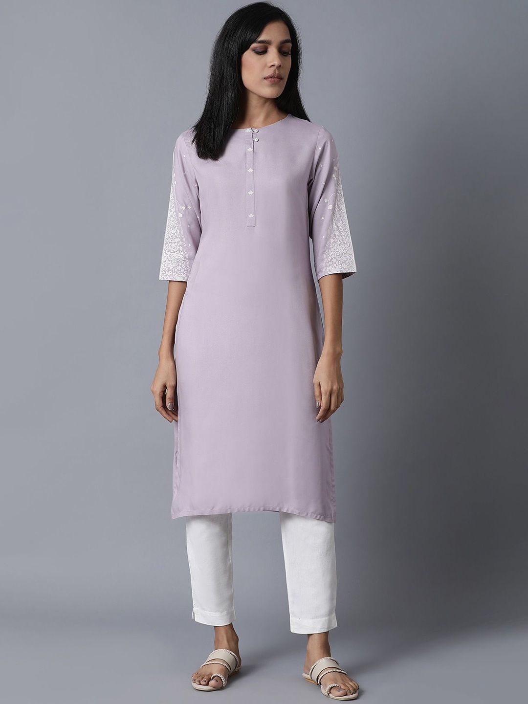 

W Boat Neck Floral Printed Straight Kurta, Mauve