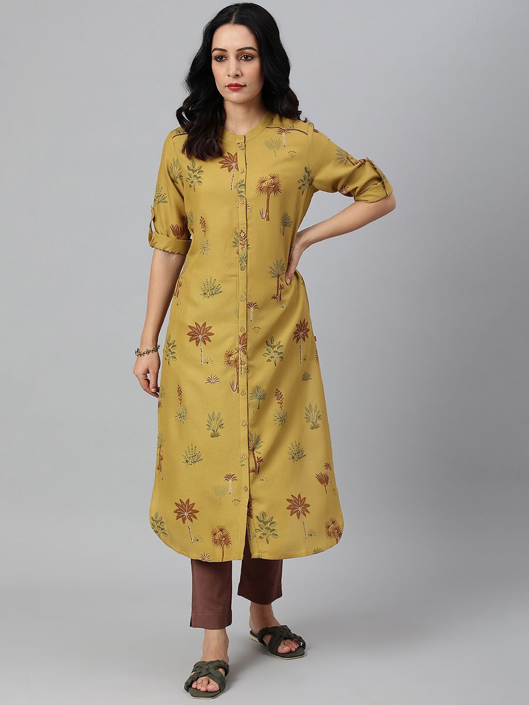 

W Floral Printed Mandarin Collar Roll-Up Sleeves Pathani Kurta, Mustard