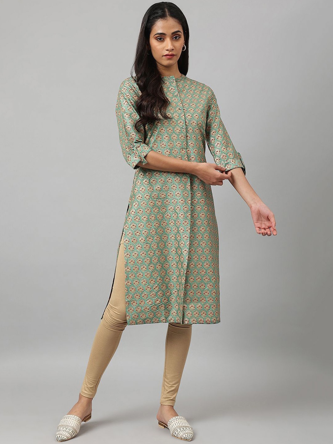 

W Floral Printed Mandarin Collar Roll-Up Sleeves Straight Kurta, Green