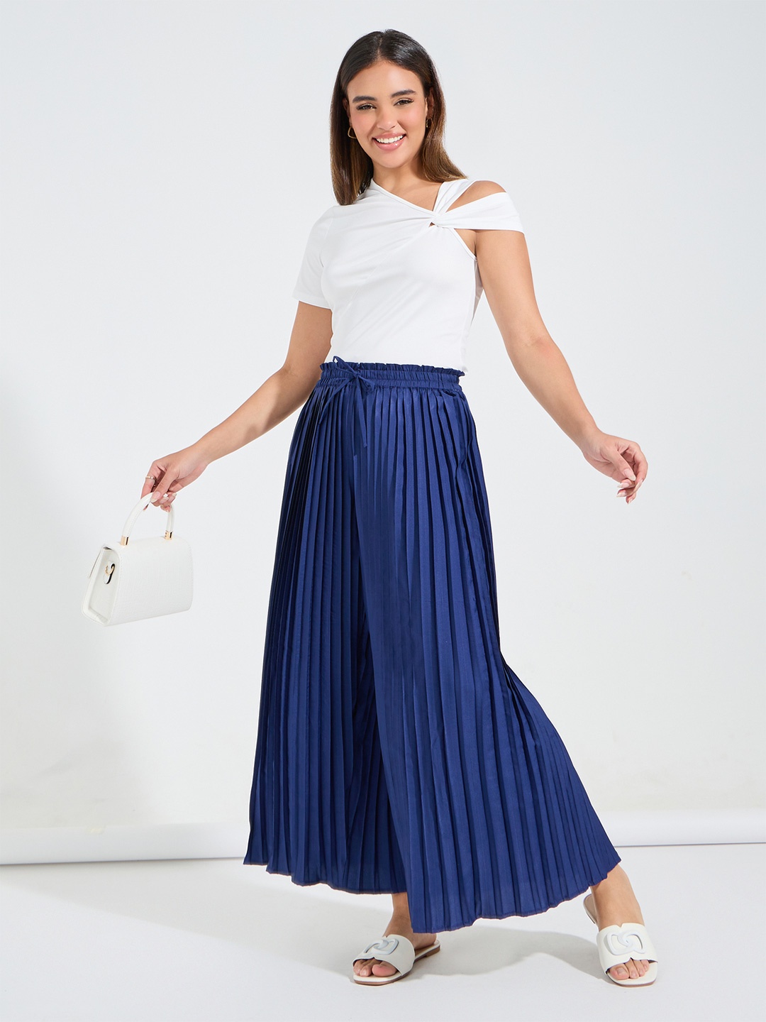 

Styli Women Flared High-Rise Accordion Pleated Wide Leg Trousers, Navy blue