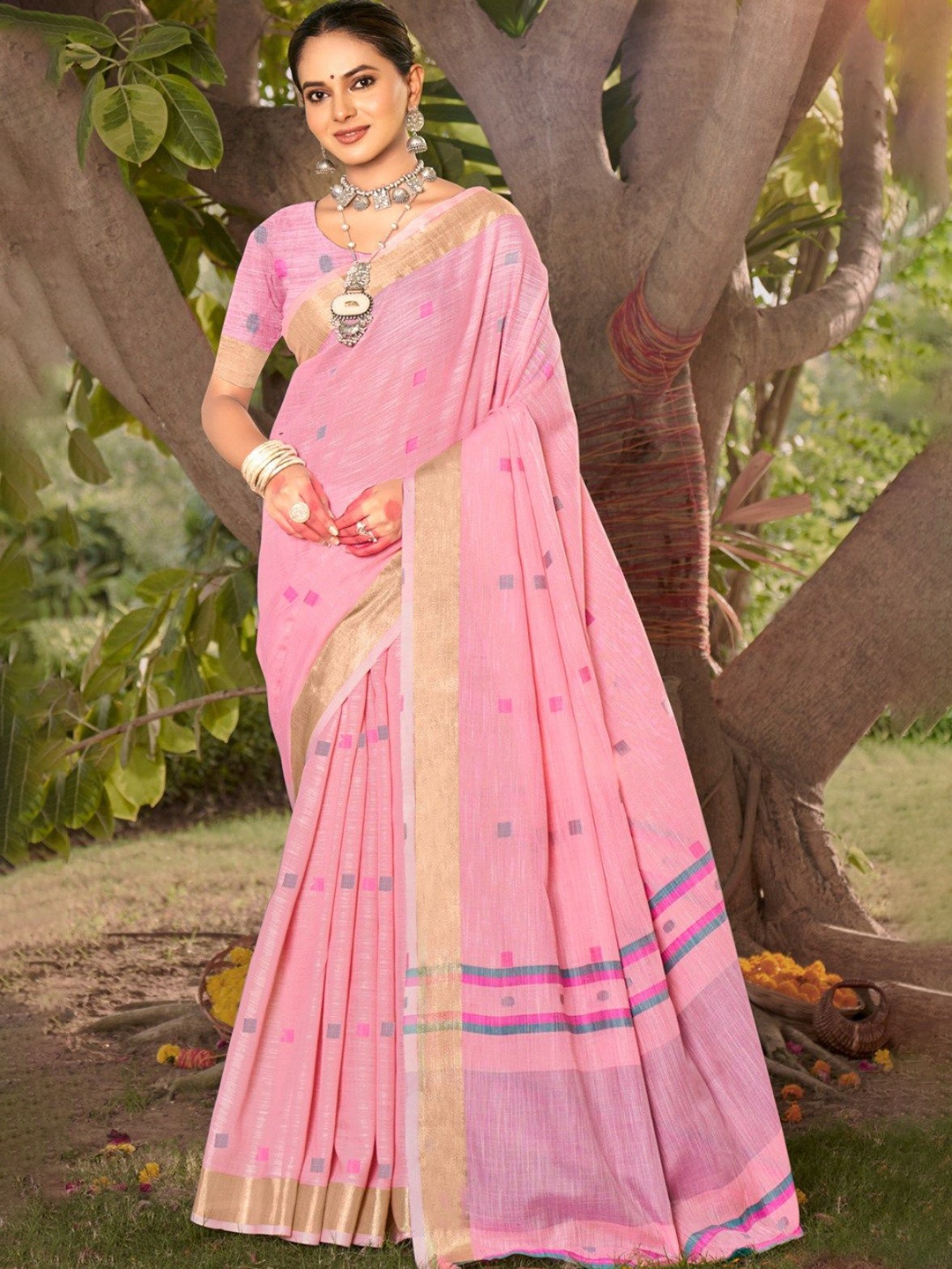 

MySilkLove Ethnic Motifs Zari Saree, Pink