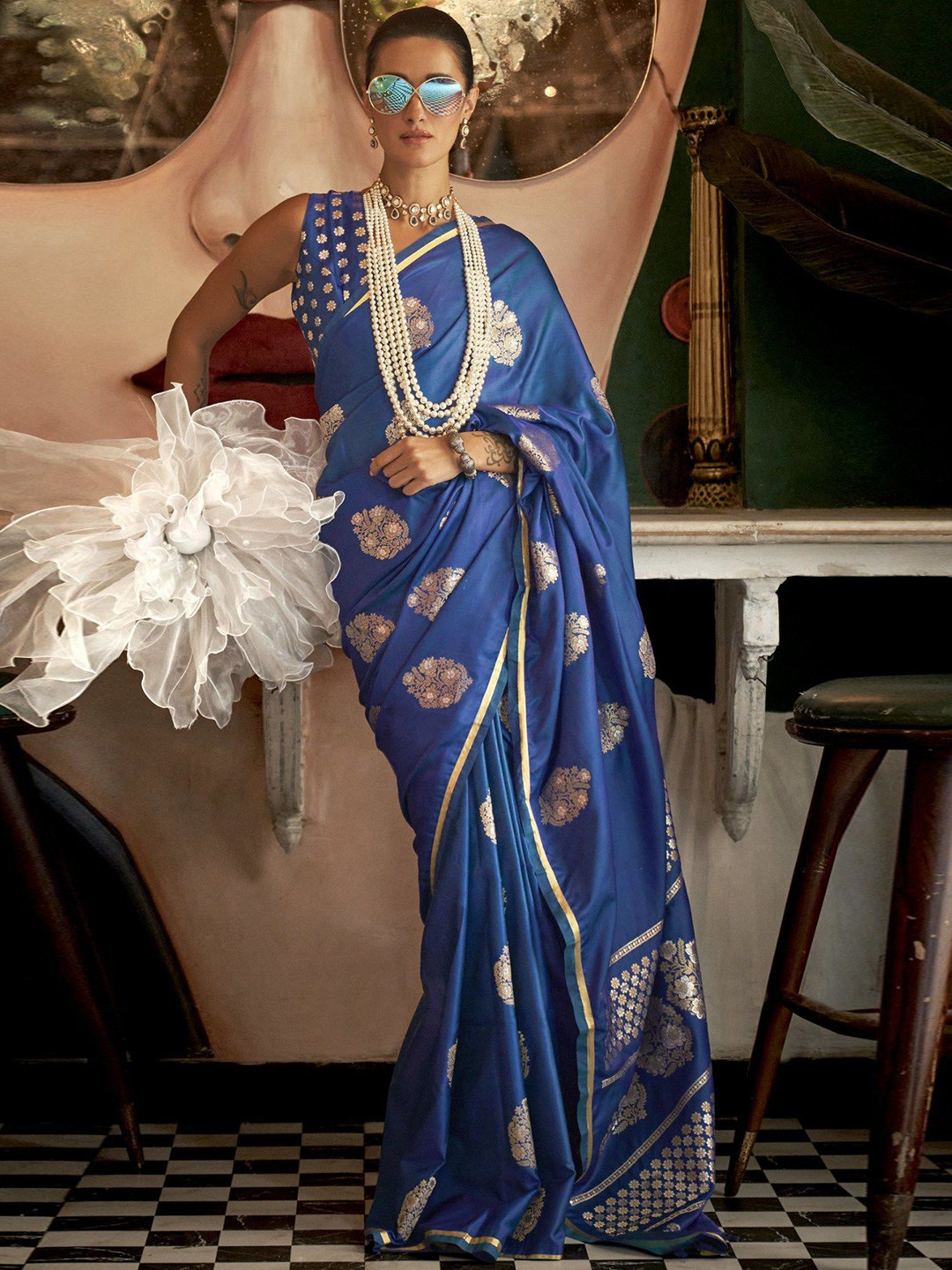 

MySilkLove Floral Zari Satin Saree, Blue