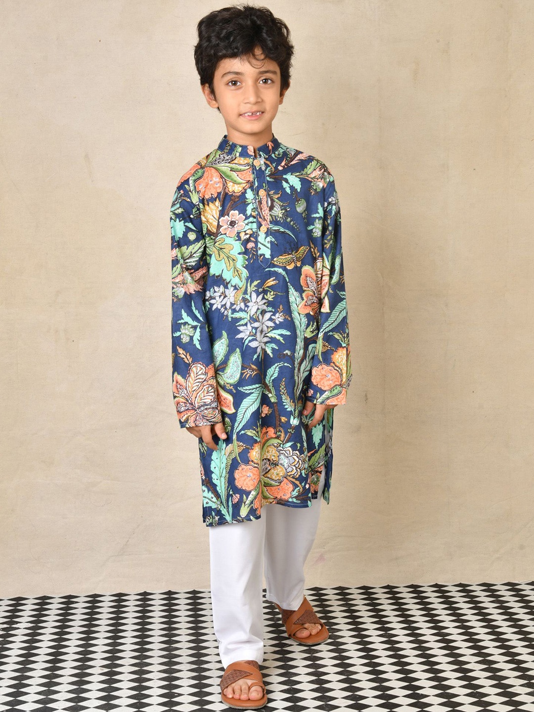 

Anthrilo Boys Band Collar Floral Printed Pure Cotton Straight Kurta with Pyjamas, Blue