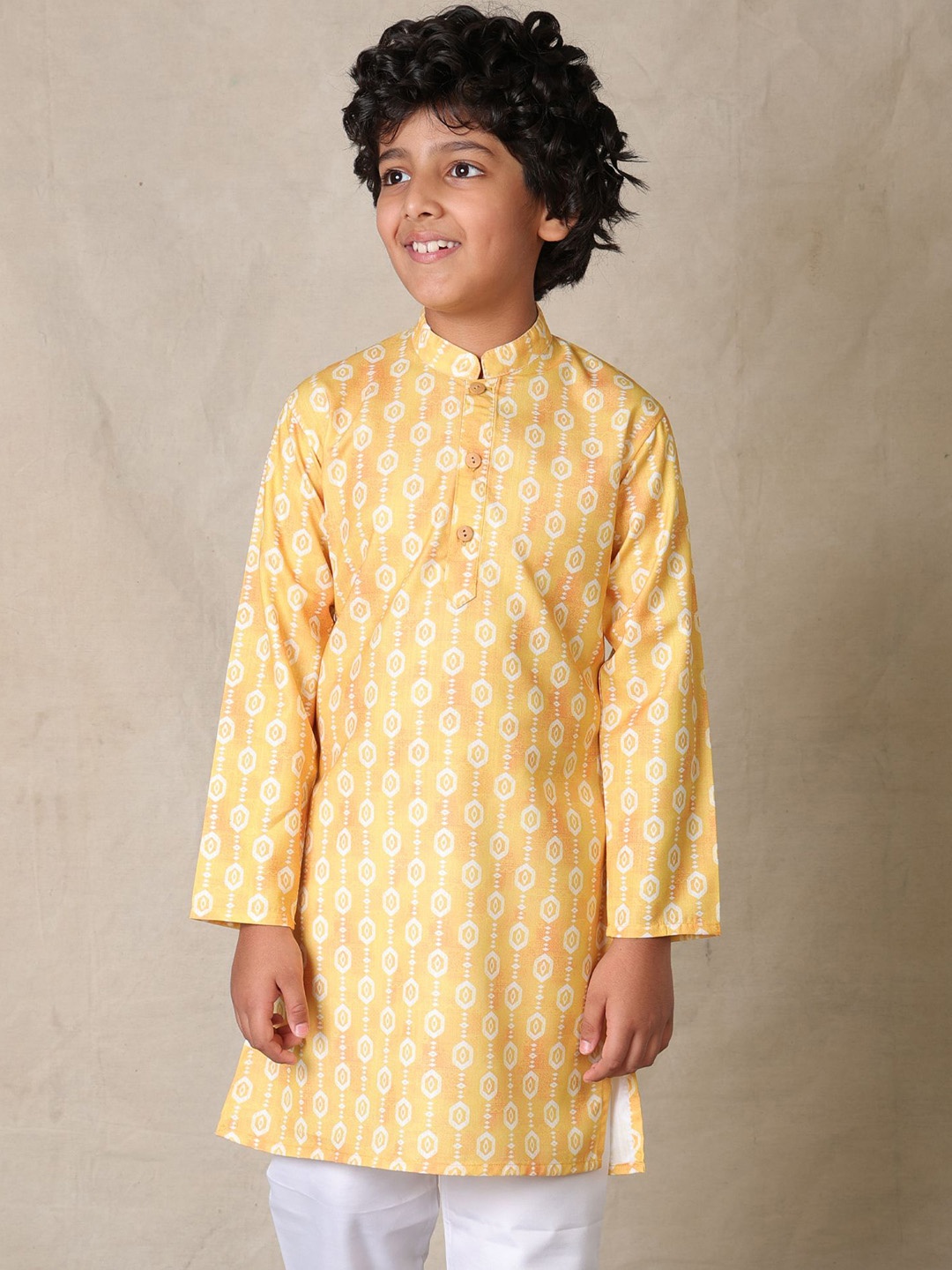 

Anthrilo Boys Band Collar Ethnic Motifs Printed Pure Cotton Straight Kurta, Yellow