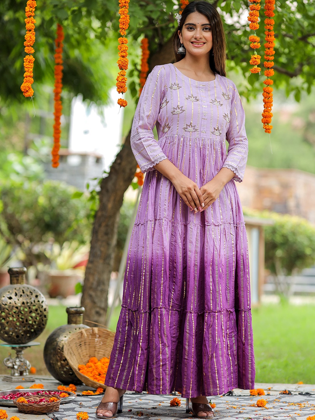 

Chandbaali Dyed Round Neck Beads & Stones Cotton Anarkali Kurta, Purple