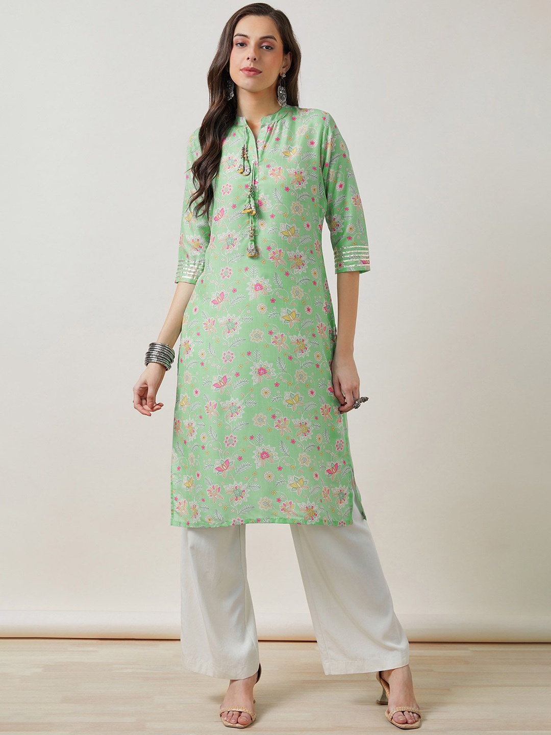 

Soch Women Muslin Blend Floral Print Kurta With Tassels, Green