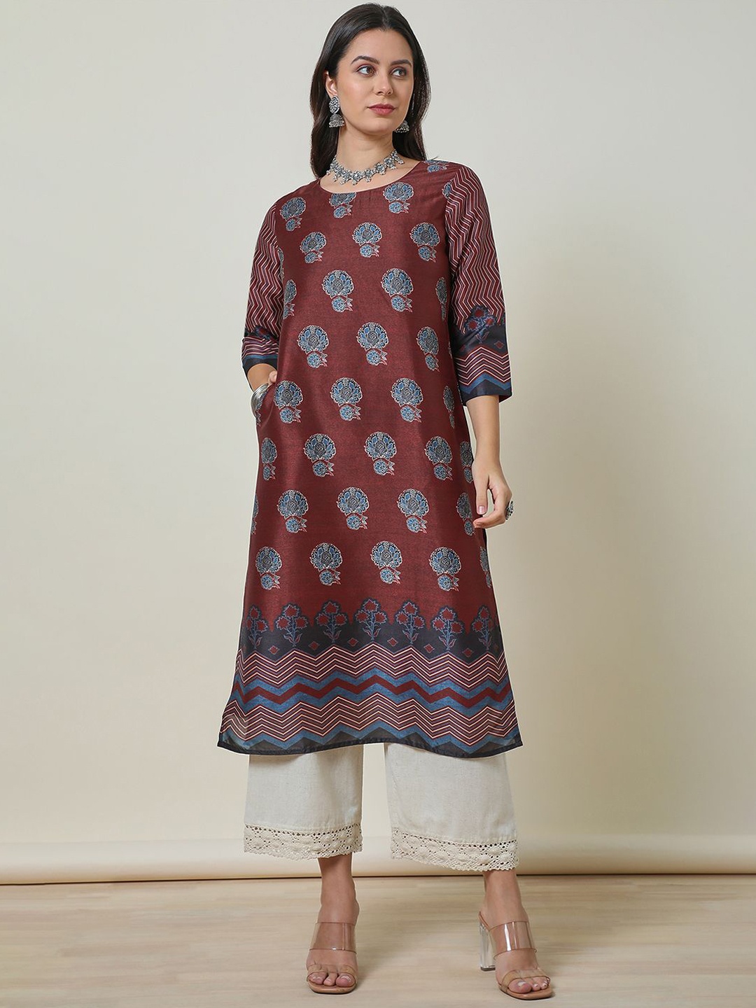 

Soch Women Silk Blend Floral Print Kurta, Maroon