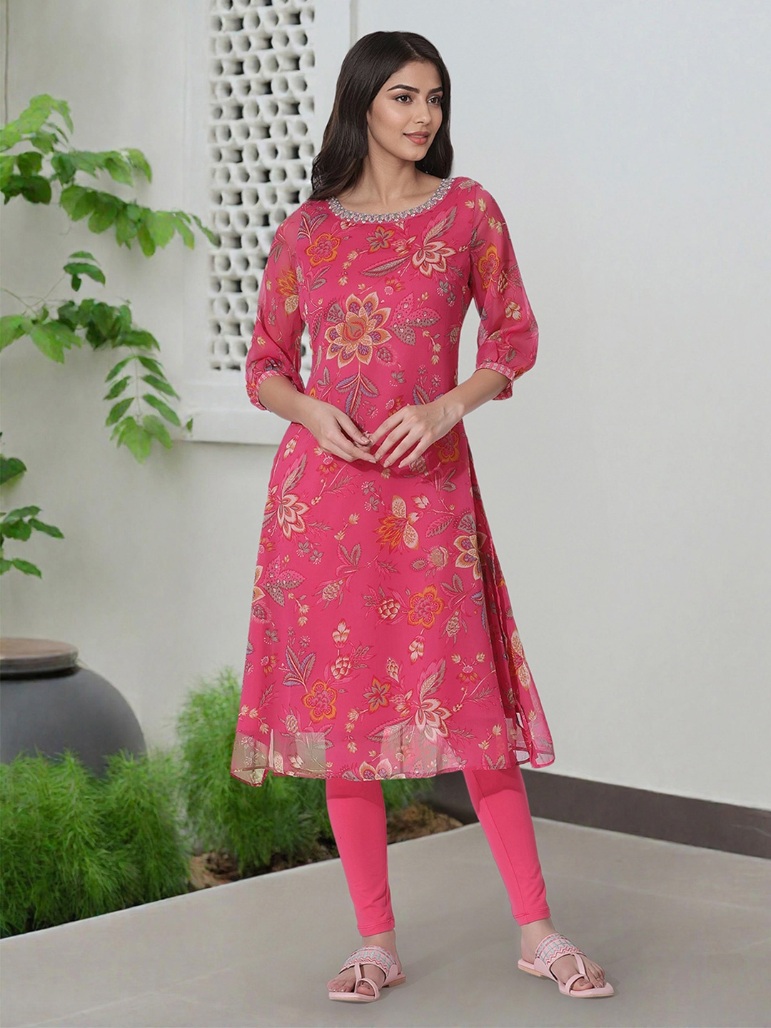 

W Floral Printed Thread Work Puff Sleeves A Line Kurta With Leggings, Pink