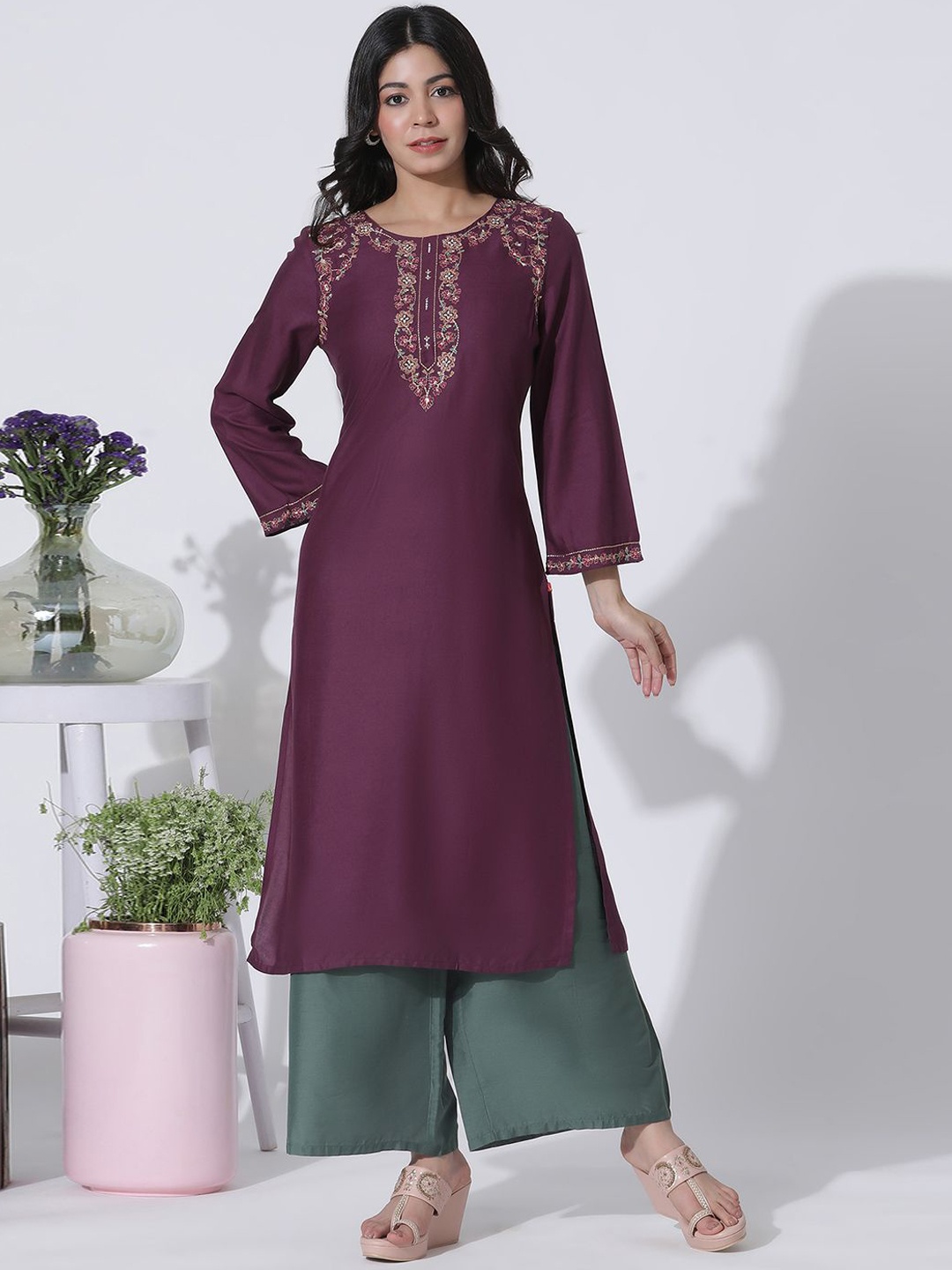 

W Purple Floral Yoke Design Thread Work Straight Kurta With Palazzos