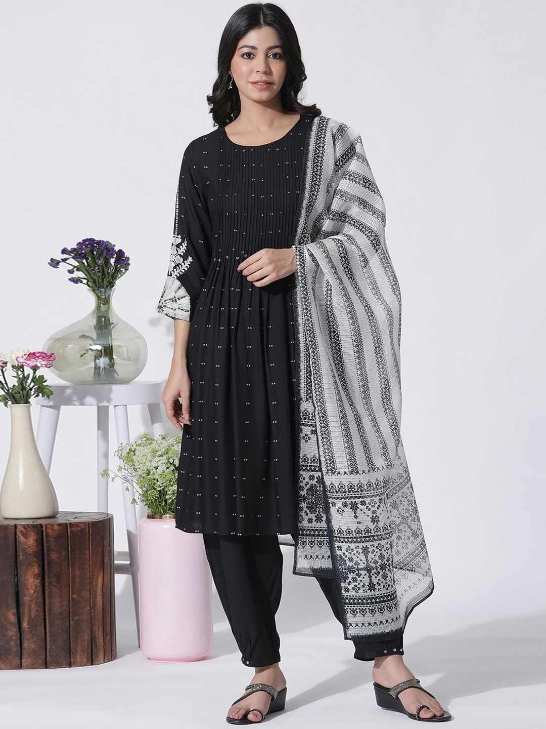 

W Black Geometric Printed Sequinned A-Line Kurta With Salwar & Dupatta