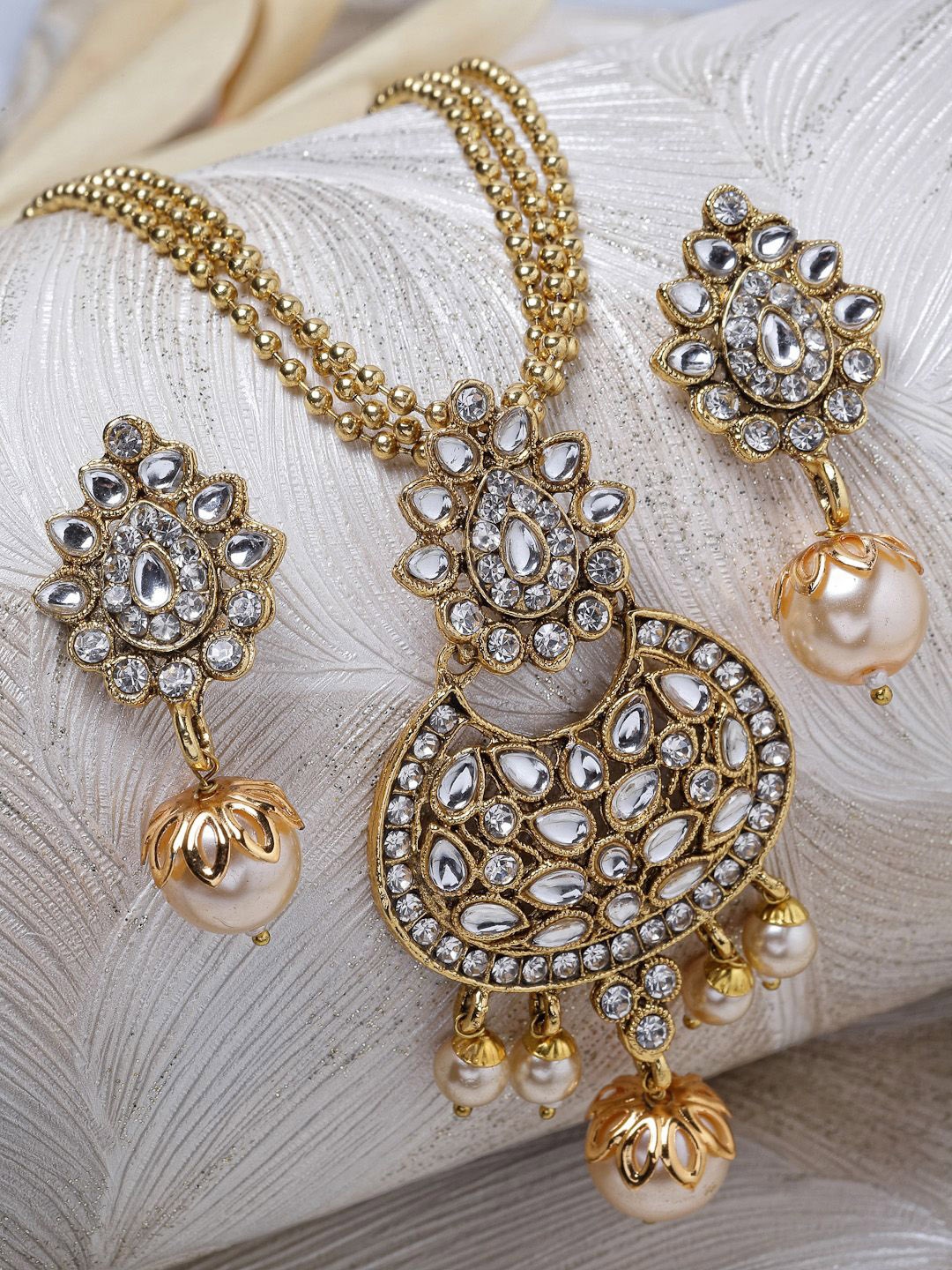 

Sukkhi Gold Plated Stone Studded Jewellery Set