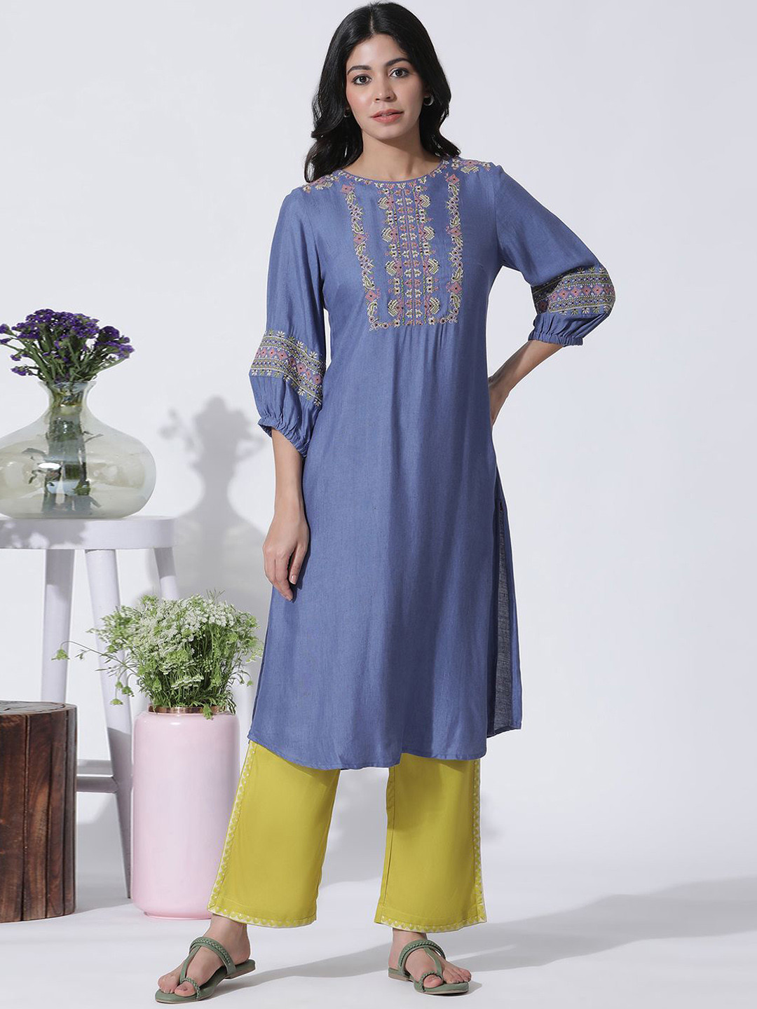 

W Floral Embroidered Straight Kurta with Palazzos, Blue