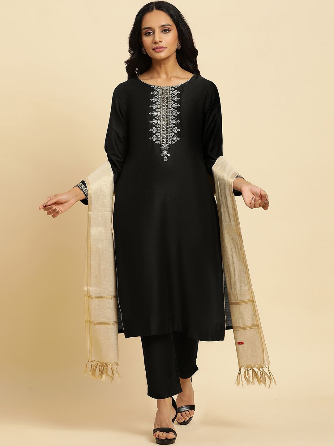 

W Women Floral Embroidered Sequinned Straight Kurta & Trousers With Dupatta, Black