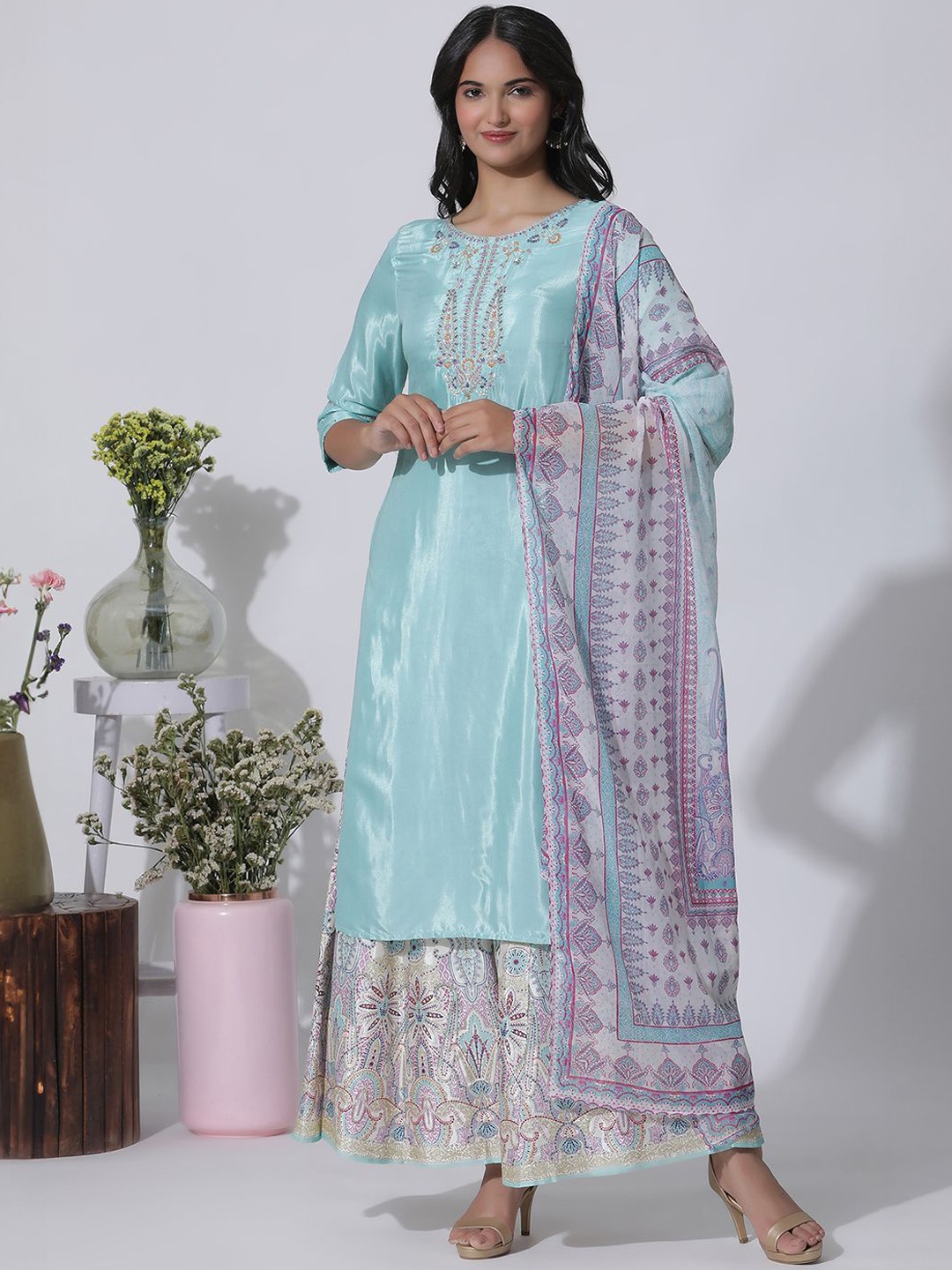 

W Floral Yoke Design Thread Work Straight Kurta With Skirt & Dupatta, Blue
