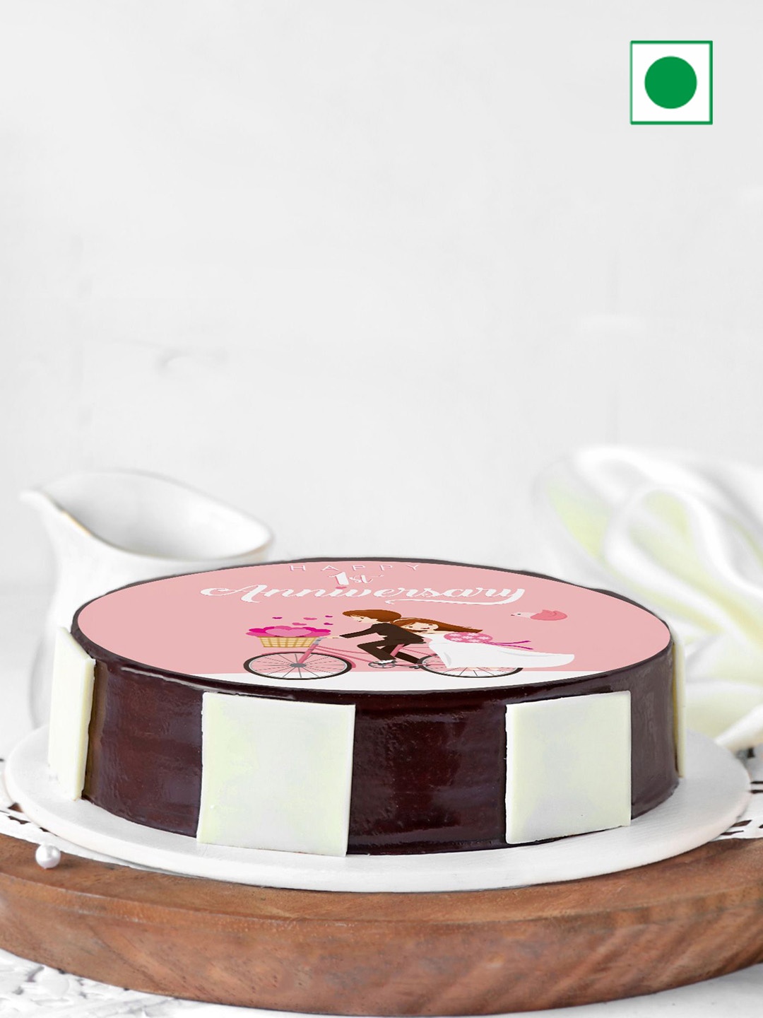 

IGP Chocolate Flavour Eggless Round Cake 500g, Pink