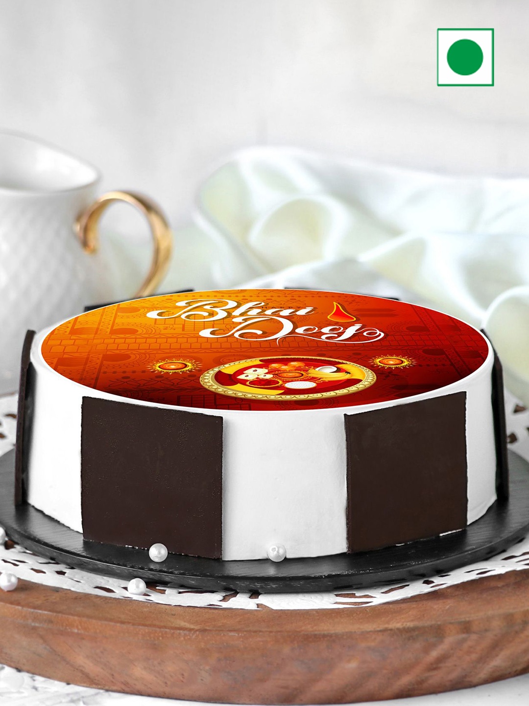 

IGP Butterscotch Flavour Eggless Round Cake 500g, White