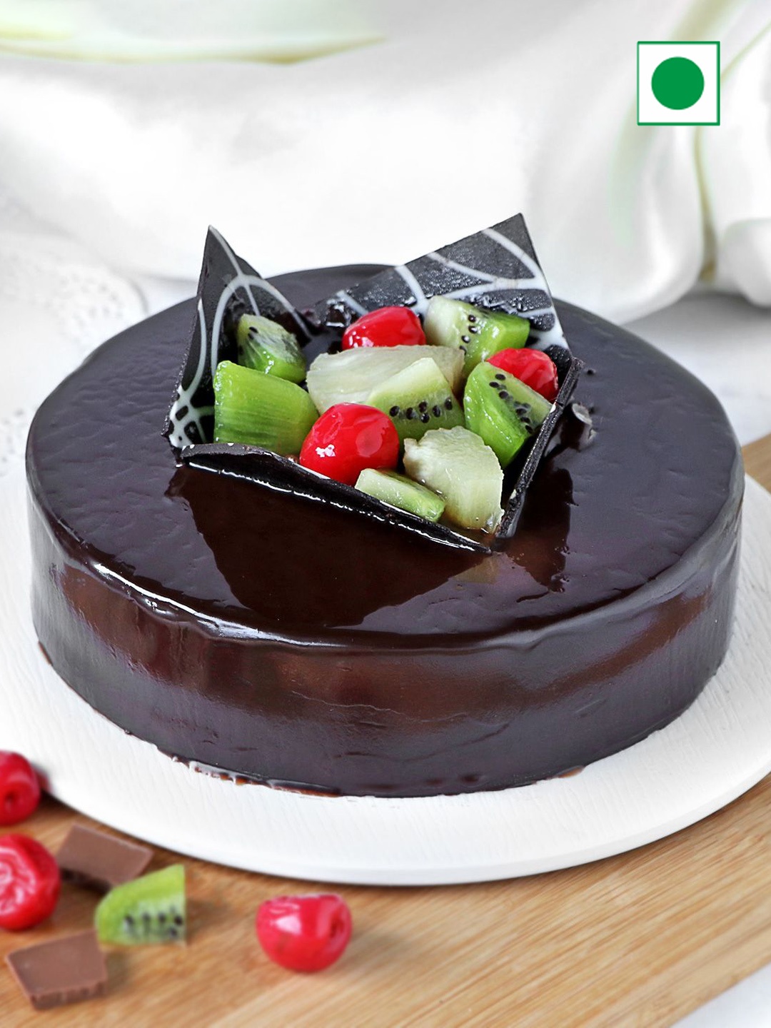 

IGP Chocolate Fruit Flavour Eggless Round Cakes 500gm, Black