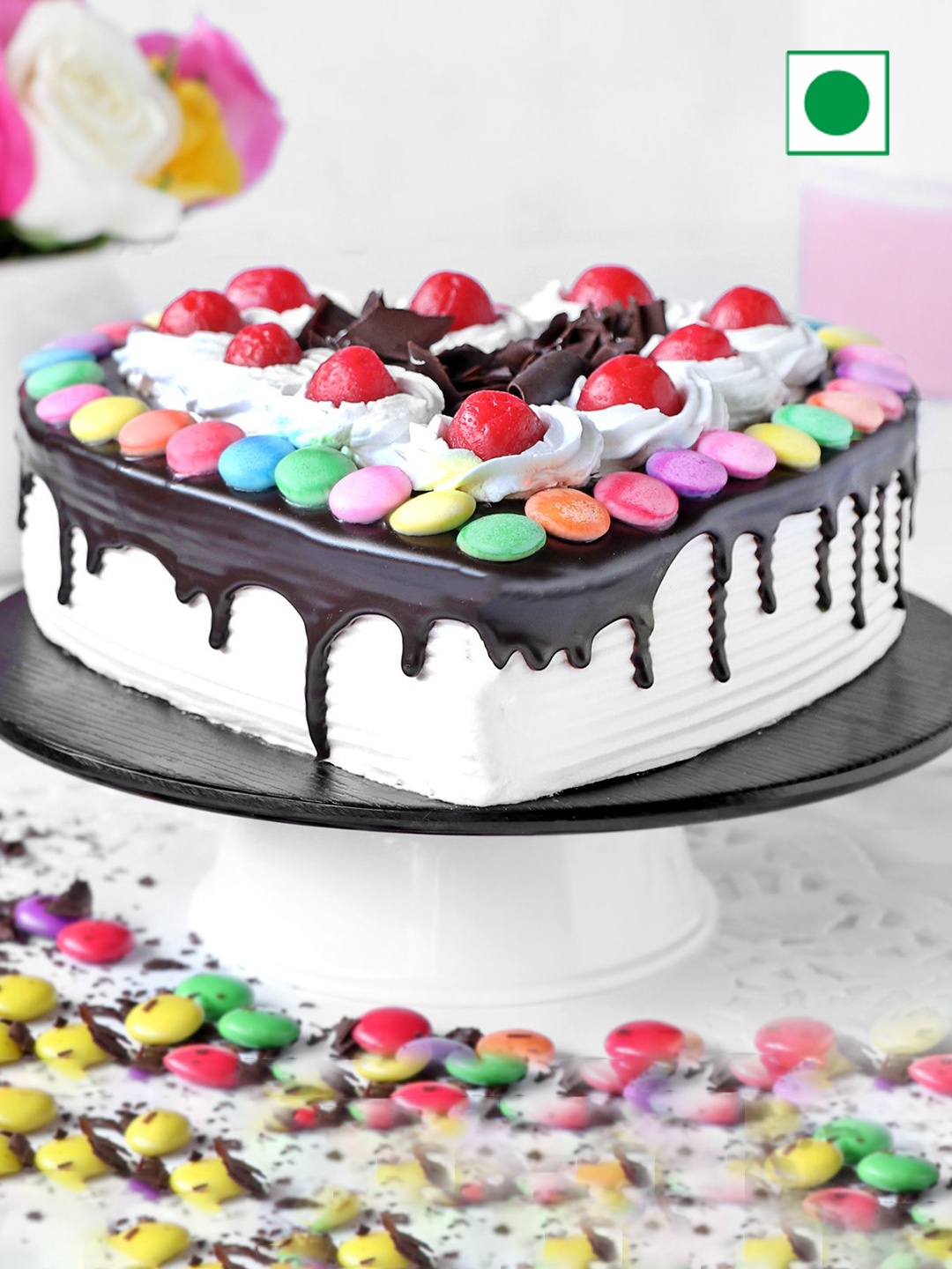 IGP Black Forest Flavour Gems Eggless Heart Cake - 500 Gm