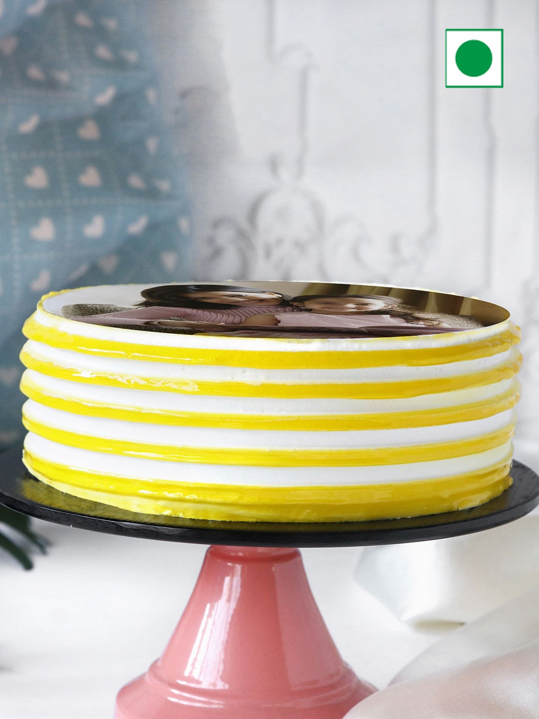

IGP Pineapple Flavour Eggless Round Cake-2kg, Yellow