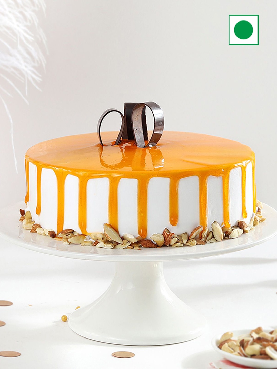 IGP Caramel Flavour Eggless Round Cake - 1kg, White