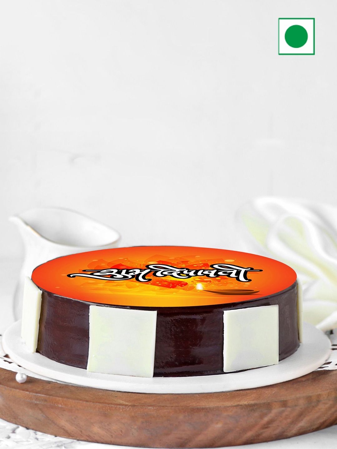 

IGP Chocolate Flavour Eggless Round Cake 500g, Orange