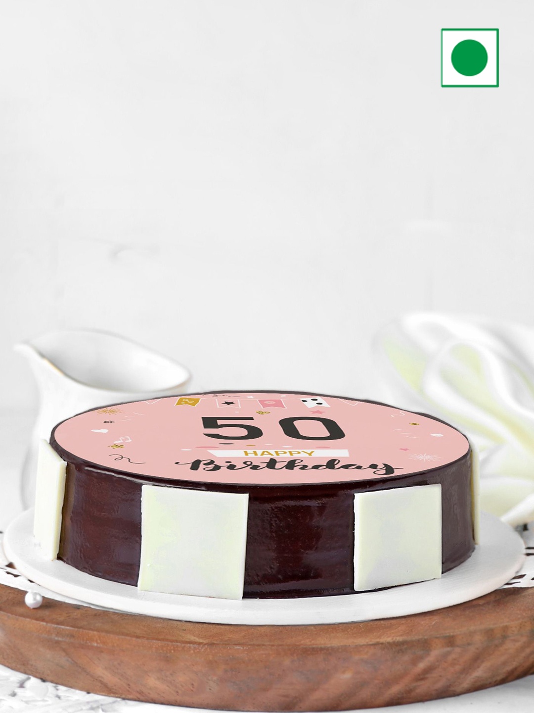 

IGP Red Velvet Flavour Eggless Round Cake- 1 Kg, White