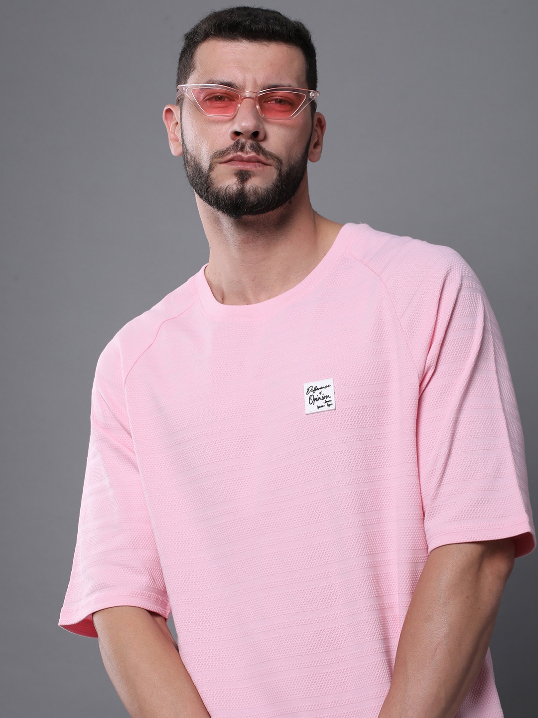 

Difference of Opinion Men Solid Popcorn Structure Oversized Raglan T-Shirt, Pink